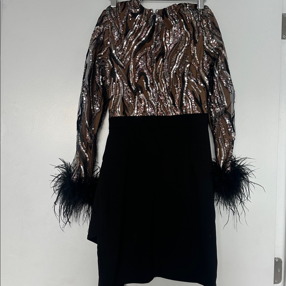 LAVISH ALICE Elegant Black and Brown Feathered Dress - Picture 2 of 11